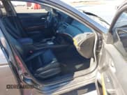 ✅ 2011 Honda Accord EX-L • VIN: 1HGCP3F89BA020477 • Lot: 43566680. Wystawiony na IAAI z przebiegiem 217 656 mil. Bezpłatny archiwum sprzedaży aukcyjnych z USA i szczegółowy raport historii pojazdu na DreamBid. Zdjęcie 5.