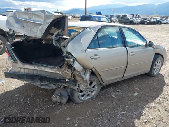 ✅ 2005 Toyota Camry XLE • VIN: 4T1BF30K45U098424 • Лот: 43529611. Опубликован ранее на IAAI с пробегом 84 110 миль. Бесплатный доступ к архиву аукционных продаж из США и подробный отчёт об истории автомобиля на DreamBid. Изображение 4.