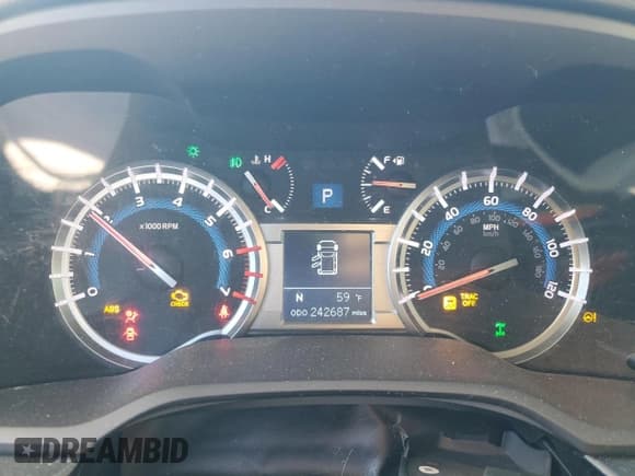 ✅ 2014 Toyota 4Runner Limited • VIN: JTEBU5JR6E5151485 • Lot: 82247385. Wystawiony na Copart z przebiegiem 242 687 mil. Bezpłatny archiwum sprzedaży aukcyjnych z USA i szczegółowy raport historii pojazdu na DreamBid. Zdjęcie 9.