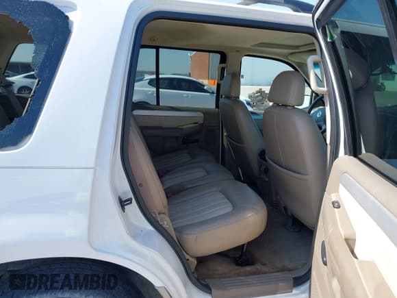 ✅ 2002 Mercury Mountaineer • VIN: 4M2DU86W02UJ21875 • Лот: 41972193. Опубликован ранее на IAAI с пробегом 154 699 миль. Бесплатный доступ к архиву аукционных продаж из США и подробный отчёт об истории автомобиля на DreamBid. Изображение 8.