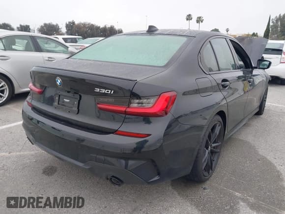 ✅ 2022 BMW 3 Series 330i • VIN: 3MW5R1J01N8C67156 • Lot: 41874289. Wystawiony na IAAI z przebiegiem Nie podano. Bezpłatny archiwum sprzedaży aukcyjnych z USA i szczegółowy raport historii pojazdu na DreamBid. Zdjęcie 4.