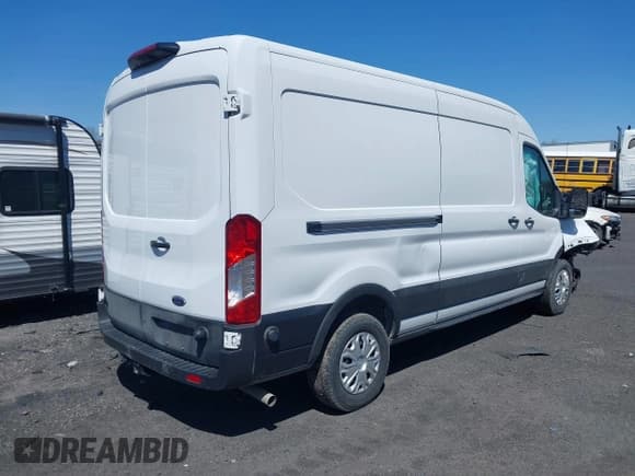 ✅ 2023 Ford Transit Cargo • VIN: 1FTBR1C89PKB73519 • Lot: 41805749. Listed on IAAI with 51,694 mi. Free auction sales archive from the USA and detailed vehicle history report at DreamBid. Image 4.