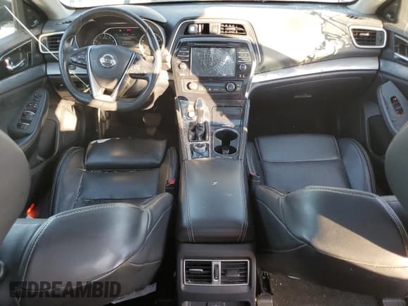 ✅ 2018 Nissan Maxima Platinum • VIN: 1N4AA6AP3JC375094 • Лот: 87084345. Опубликован ранее на Copart с пробегом 182 643 миль. Бесплатный доступ к архиву аукционных продаж из США и подробный отчёт об истории автомобиля на DreamBid. Изображение 8.