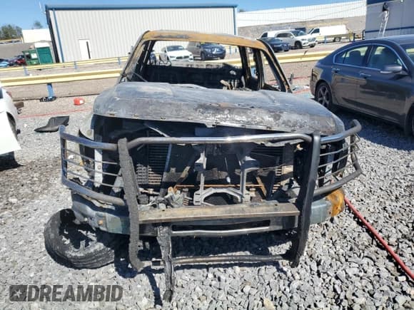 ✅ 2008 Chevrolet Silverado 2500HD 1LT • VIN: 1GCHC23698F110060 • Lot: 47788415. Wystawiony na Copart z przebiegiem Nie podano. Bezpłatny archiwum sprzedaży aukcyjnych z USA i szczegółowy raport historii pojazdu na DreamBid. Zdjęcie 5.