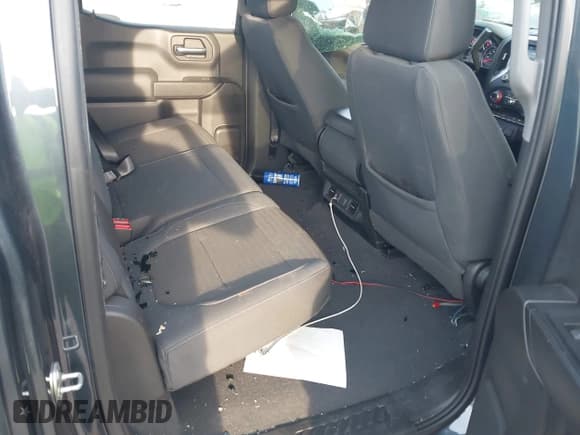 ✅ 2019 Chevrolet Silverado 1500 LT • VIN: 1GCPWCED3KZ178493 • Лот: 43279577. Опубликован ранее на IAAI с пробегом 99 744 миль. Бесплатный доступ к архиву аукционных продаж из США и подробный отчёт об истории автомобиля на DreamBid. Изображение 8.