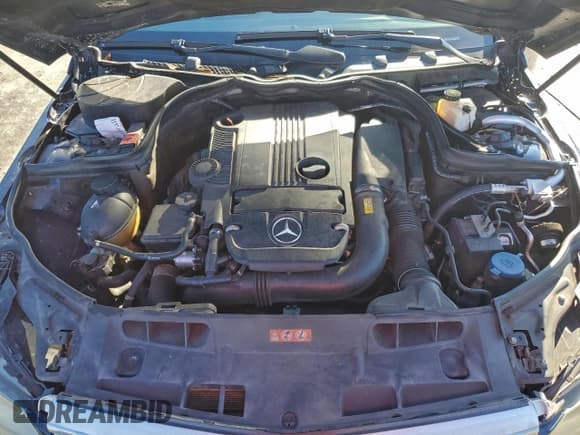 ✅ 2012 Mercedes-Benz C 250 Sport • VIN: WDDGF4HB9CR222620 • Lot: 95903085. Wystawiony na Copart z przebiegiem 144 041 mil. Bezpłatny archiwum sprzedaży aukcyjnych z USA i szczegółowy raport historii pojazdu na DreamBid. Zdjęcie 11.