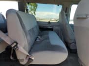 ✅ 1999 Ford Econoline Passenger XL • VIN: 1FBNE31LXXHA06972 • Lot: 65791985. Wystawiony na Copart z przebiegiem 231 201 mil. Bezpłatny archiwum sprzedaży aukcyjnych z USA i szczegółowy raport historii pojazdu na DreamBid. Zdjęcie 11.