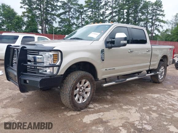 ✅ 2018 Ford F-250 XL • VIN: 1FT7W2BTXJEB50640 • Lot: 42388061. Listed on IAAI with 274,829 mi. Free auction sales archive from the USA and detailed vehicle history report at DreamBid. Image 2.