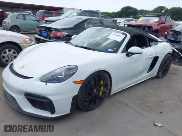 ✅ 2021 Porsche 718 Spyder • VIN: WP0CC2A89MS240128 • Lot: 42670527. Wystawiony na IAAI z przebiegiem 40 944 mil. Bezpłatny archiwum sprzedaży aukcyjnych z USA i szczegółowy raport historii pojazdu na DreamBid. Zdjęcie 2.