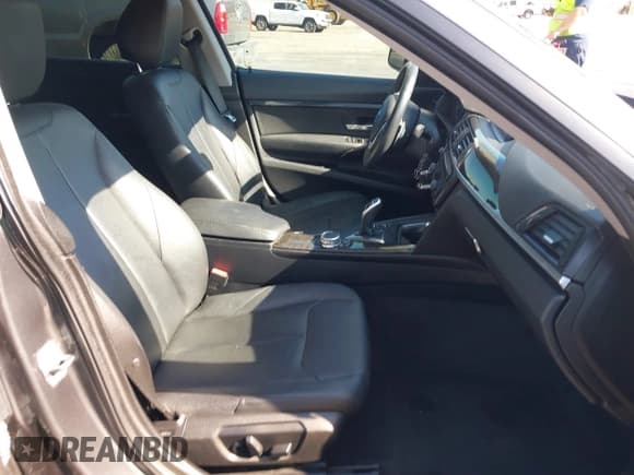 ✅ 2015 BMW 3 Series 328i Gran Turismo xDrive • VIN: WBA8Z5C58FD672237 • Лот: 41425724. Опубликован ранее на IAAI с пробегом 109 935 миль. Бесплатный доступ к архиву аукционных продаж из США и подробный отчёт об истории автомобиля на DreamBid. Изображение 5.