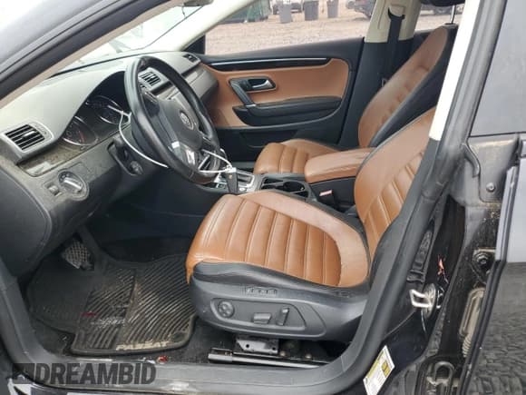 ✅ 2017 Volkswagen CC R-Line Executive • VIN: WVWFP7AN5HE504616 • Lot: 70896525. Wystawiony na Copart z przebiegiem 123 388 mil. Bezpłatny archiwum sprzedaży aukcyjnych z USA i szczegółowy raport historii pojazdu na DreamBid. Zdjęcie 7.