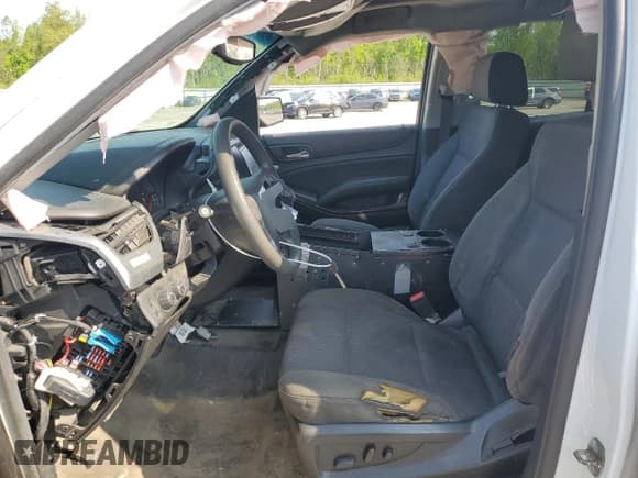 ✅ 2017 Chevrolet Tahoe Commercial • VIN: 1GNSKFEC4HR284689 • Lot: 58849095. Wystawiony na Copart z przebiegiem 219 630 mil. Bezpłatny archiwum sprzedaży aukcyjnych z USA i szczegółowy raport historii pojazdu na DreamBid. Zdjęcie 7.