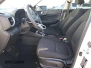 ✅ 2022 Hyundai Venue SE • VIN: KMHRB8A30NU207346 • Lot: 80492864. Listed on Copart with 10,161 mi. Free auction sales archive from the USA and detailed vehicle history report at DreamBid. Image 7.