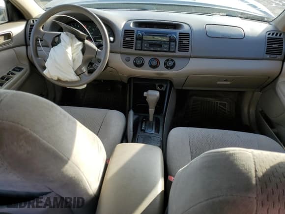 ✅ 2004 Toyota Camry SE • VIN: 4T1BE32K34U901500 • Lot: 93432095. Wystawiony na Copart z przebiegiem 194 253 mil. Bezpłatny archiwum sprzedaży aukcyjnych z USA i szczegółowy raport historii pojazdu na DreamBid. Zdjęcie 8.