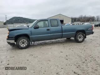 ✅ 2007 Chevrolet Silverado 1500 LS • VIN: 1GCEK19V17E107446 • Лот: 84807384. Опубликован ранее на Copart с пробегом 90 050 миль. Бесплатный доступ к архиву аукционных продаж из США и подробный отчёт об истории автомобиля на DreamBid. Изображение 1.