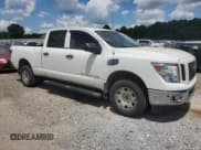 ✅ 2017 Nissan Titan SV • VIN: 1N6BA1F32HN562541 • Lot: 67908695. Wystawiony na Copart z przebiegiem 144 454 mil. Bezpłatny archiwum sprzedaży aukcyjnych z USA i szczegółowy raport historii pojazdu na DreamBid. Zdjęcie 4.
