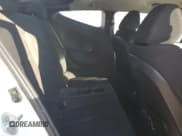 ✅ 2016 Hyundai Veloster • VIN: KMHTC6AD9GU257102 • Lot: 76329424. Wystawiony na Copart z przebiegiem 94 683 mil. Bezpłatny archiwum sprzedaży aukcyjnych z USA i szczegółowy raport historii pojazdu na DreamBid. Zdjęcie 10.