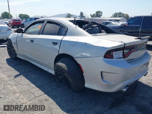 ✅ 2019 Dodge Charger Scat Pack • VIN: 2C3CDXGJ9KH737824 • Lot: 42823199. Wystawiony na IAAI z przebiegiem 42 730 mil. Bezpłatny archiwum sprzedaży aukcyjnych z USA i szczegółowy raport historii pojazdu na DreamBid. Zdjęcie 3.