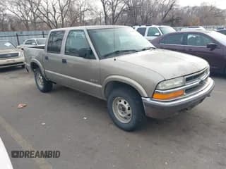 ✅ 2001 Chevrolet S-10 LS • VIN: 1GCDT13W81K222001 • Лот: 41255006. Опубликован ранее на IAAI с пробегом 187 012 миль. Бесплатный доступ к архиву аукционных продаж из США и подробный отчёт об истории автомобиля на DreamBid. Изображение 1.