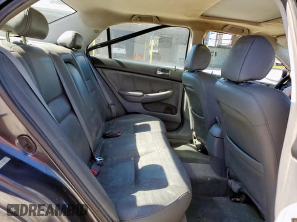 ✅ 2004 Honda Accord EX • VIN: 1HGCM66504A050423 • Лот: 90920975. Опубликован ранее на Copart с пробегом 214 967 миль. Бесплатный доступ к архиву аукционных продаж из США и подробный отчёт об истории автомобиля на DreamBid. Изображение 10.