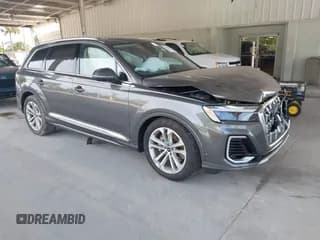 ✅ 2025 Audi Q7 Prestige • VIN: WA1VVBF70SD005843 • Lot: 42691648. Listed on IAAI with 10,417 mi. Free auction sales archive from the USA and detailed vehicle history report at DreamBid. Image 1.