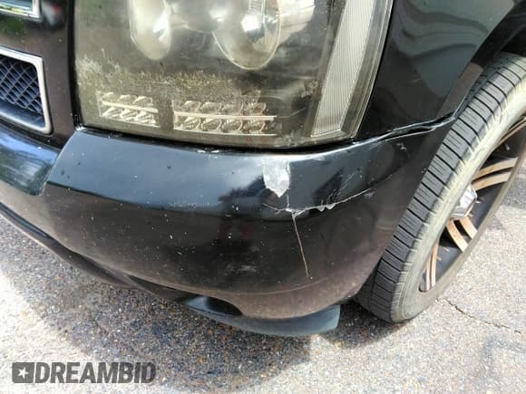 ✅ 2011 Chevrolet Suburban LT • VIN: 1GNSCJE0XBR386110 • Lot: 42717030. Listed on IAAI with 137,053 mi. Free auction sales archive from the USA and detailed vehicle history report at DreamBid. Image 6.