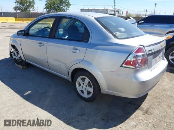 ✅ 2010 Chevrolet Aveo 1LT • VIN: KL1TD5DE6AB106518 • Lot: 42922731. Listed on IAAI with 179,166 mi. Free auction sales archive from the USA and detailed vehicle history report at DreamBid. Image 3.