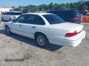 ✅ 1993 Ford Crown Victoria LX • VIN: 2FALP74W0PX149381 • Lot: 42841190. Wystawiony na IAAI z przebiegiem 35 453 mil. Bezpłatny archiwum sprzedaży aukcyjnych z USA i szczegółowy raport historii pojazdu na DreamBid. Zdjęcie 3.