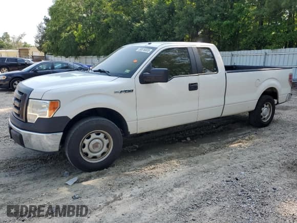 ✅ 2011 Ford F-150 XL • VIN: 1FTVX1CF7BKE07473 • Lot: 59516835. Listed on Copart with 211,888 mi. Free auction sales archive from the USA and detailed vehicle history report at DreamBid. Image 1.