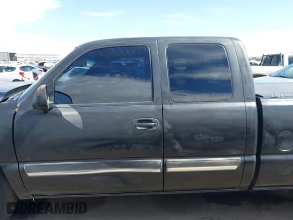 ✅ 2006 Chevrolet Silverado 1500 LT1 • VIN: 2GCEC19VX61107359 • Лот: 43412277. Опубликован ранее на IAAI с пробегом 218 002 миль. Бесплатный доступ к архиву аукционных продаж из США и подробный отчёт об истории автомобиля на DreamBid. Изображение 14.