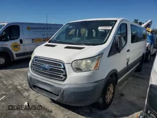 ✅ 2015 Ford Transit XL • VIN: 1FBZX2ZM5FKB16848 • Lot: 71210975. Wystawiony na Copart z przebiegiem Nie podano. Bezpłatny archiwum sprzedaży aukcyjnych z USA i szczegółowy raport historii pojazdu na DreamBid. Zdjęcie 1.