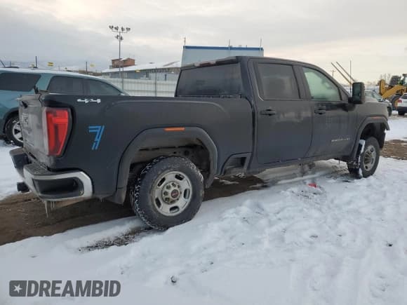 ✅ 2023 GMC Sierra 2500HD Pro • VIN: 1GT49LE70PF179243 • Лот: 41368585. Опубликован ранее на Copart с пробегом 77 230 миль. Бесплатный доступ к архиву аукционных продаж из США и подробный отчёт об истории автомобиля на DreamBid. Изображение 3.