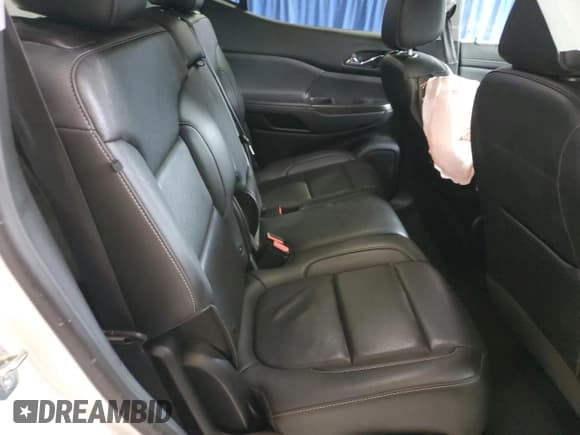 ✅ 2023 GMC Acadia SLT • VIN: 1GKKNML45PZ188749 • Лот: 81521015. Опубликован ранее на Copart с пробегом 65 510 миль. Бесплатный доступ к архиву аукционных продаж из США и подробный отчёт об истории автомобиля на DreamBid. Изображение 11.