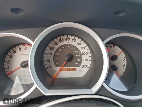 ✅ 2008 Toyota Tacoma • VIN: 5TEMU52N28Z470151 • Lot: 95724115. Wystawiony na Copart z przebiegiem 138 184 mil. Bezpłatny archiwum sprzedaży aukcyjnych z USA i szczegółowy raport historii pojazdu na DreamBid. Zdjęcie 9.