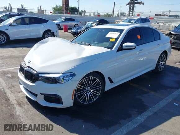 ✅ 2019 BMW 5 Series 530i • VIN: WBAJA5C52KWA57922 • Lot: 40896802. Listed on IAAI with 60,562 mi. Free auction sales archive from the USA and detailed vehicle history report at DreamBid. Image 21.