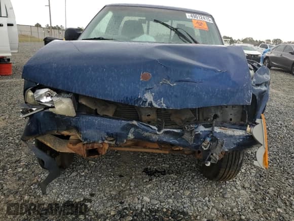 ✅ 1999 Chevrolet S-10 LS • VIN: 1GCCS14X4XK224441 • Lot: 49012415. Wystawiony na Copart z przebiegiem Nie podano. Bezpłatny archiwum sprzedaży aukcyjnych z USA i szczegółowy raport historii pojazdu na DreamBid. Zdjęcie 5.