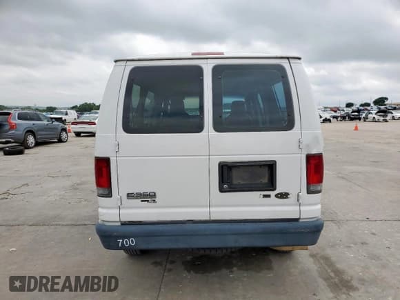 ✅ 2011 Ford Econoline Passenger XL • VIN: 1FBNE3BL4BDA01801 • Lot: 54545815. Wystawiony na Copart z przebiegiem 903 440 mil. Bezpłatny archiwum sprzedaży aukcyjnych z USA i szczegółowy raport historii pojazdu na DreamBid. Zdjęcie 6.