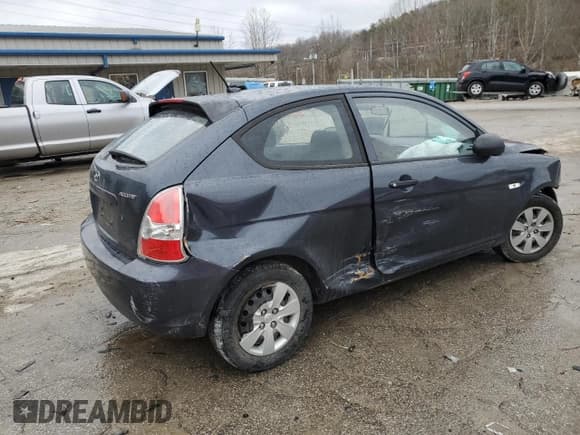 ✅ 2010 Hyundai Accent GS • VIN: KMHCM3AC5AU162207 • Лот: 47806805. Опубликован ранее на Copart с пробегом 177 994 миль. Бесплатный доступ к архиву аукционных продаж из США и подробный отчёт об истории автомобиля на DreamBid. Изображение 3.