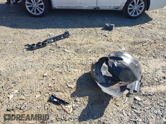 ✅ 2022 Ford Mustang GT • VIN: 1FA6P8CF8N5135411 • Lot: 43071297. Listed on IAAI with 10,720 mi. Free auction sales archive from the USA and detailed vehicle history report at DreamBid. Image 12.