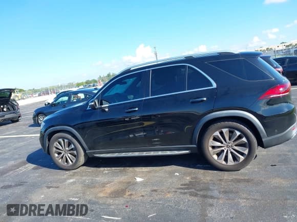 ✅ 2020 Mercedes-Benz GLE 450 • VIN: 4JGFB5KBXLA255894 • Lot: 43225459. Listed on IAAI with 37,536 mi. Free auction sales archive from the USA and detailed vehicle history report at DreamBid. Image 14.
