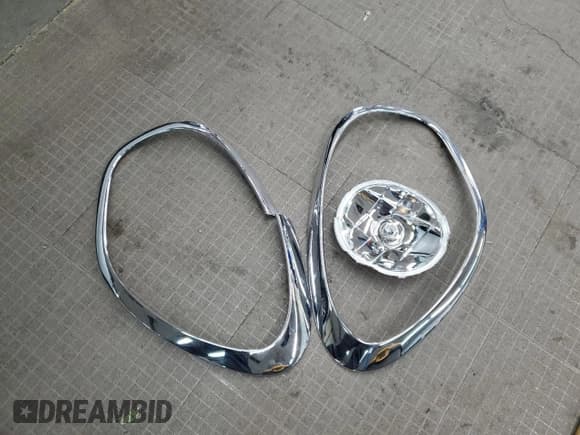 ✅ 2013 MINI Countryman S • VIN: WMWZC3C51DWP22214 • Lot: 93966435. Listed on Copart with 125,664 mi. Free auction sales archive from the USA and detailed vehicle history report at DreamBid. Image 12.