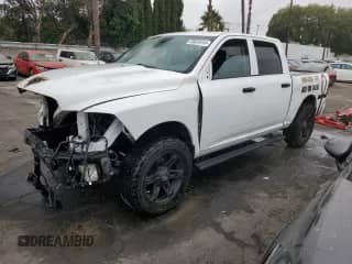 2018 Ram 1500 Express z VIN 1C6RR6KGXJS143660, wystawiony jako Copart lot #65169985 z przebiegiem Nie podano mil oraz Czysty tytuł • Clean title. Historia ofert i sprzedaży dostępna na DreamBid. Obrazek 1.