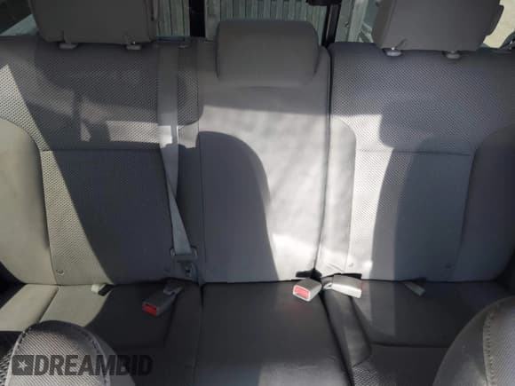 ✅ 2012 Toyota Tacoma PreRunner • VIN: 3TMJU4GN8CM136850 • Lot: 42767423. Listed on IAAI with 128,151 mi. Free auction sales archive from the USA and detailed vehicle history report at DreamBid. Image 20.