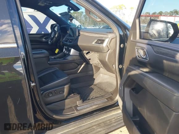 ✅ 2021 GMC Yukon SLT • VIN: 1GKS2BKD5MR253934 • Lot: 40993027. Listed on IAAI with 73,266 mi. Free auction sales archive from the USA and detailed vehicle history report at DreamBid. Image 5.