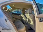 ✅ 2013 Mercedes-Benz C 300 Sport • VIN: WDDGF8AB2DR242565 • Лот: 94543135. Опубликован ранее на Copart с пробегом 151 600 миль. Бесплатный доступ к архиву аукционных продаж из США и подробный отчёт об истории автомобиля на DreamBid. Изображение 10.