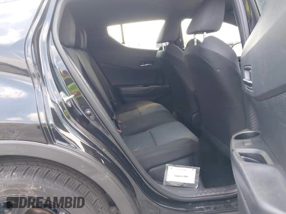 ✅ 2021 Toyota C-HR LE • VIN: JTNKHMBX2M1101054 • Лот: 42040450. Опубликован ранее на IAAI с пробегом Не указан. Бесплатный доступ к архиву аукционных продаж из США и подробный отчёт об истории автомобиля на DreamBid. Изображение 8.