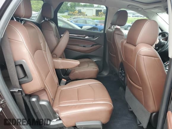 ✅ 2021 Buick Enclave Avenir • VIN: 5GAERDKW5MJ166164 • Lot: 67059425. Wystawiony na Copart z przebiegiem 53 421 mil. Bezpłatny archiwum sprzedaży aukcyjnych z USA i szczegółowy raport historii pojazdu na DreamBid. Zdjęcie 11.
