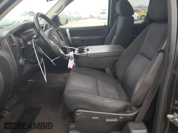 ✅ 2010 Chevrolet Silverado 1500 LT • VIN: 1GCSCSEAXAZ148988 • Lot: 82663464. Wystawiony na Copart z przebiegiem 160 829 mil. Bezpłatny archiwum sprzedaży aukcyjnych z USA i szczegółowy raport historii pojazdu na DreamBid. Zdjęcie 7.