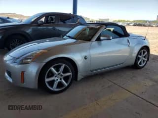 ✅ 2005 Nissan 350Z Touring • VIN: JN1AZ36A55M758916 • Lot: 61917495. Wystawiony na Copart z przebiegiem 33 500 mil. Bezpłatny archiwum sprzedaży aukcyjnych z USA i szczegółowy raport historii pojazdu na DreamBid. Zdjęcie 1.