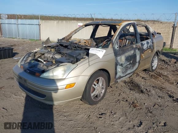 ✅ 2002 Ford Focus SE • VIN: 1FAFP34P22W279908 • Lot: 43794473. Listed on IAAI with Not provided. Free auction sales archive from the USA and detailed vehicle history report at DreamBid. Image 2.